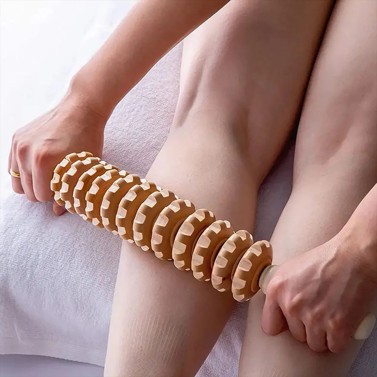 Body Fascia Massager Anti-slip Handle Wood Grooved Gear Arms Legs Thighs